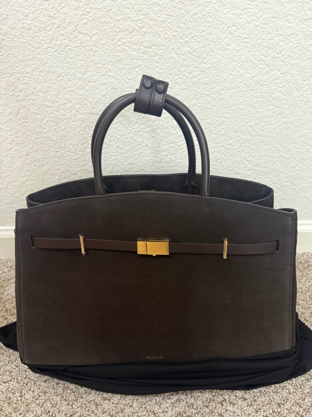 DeMellier Large The Hudson Dark Chocolate Suede Leather Tote Gold Hardware NWT - Picture 1 of 4
